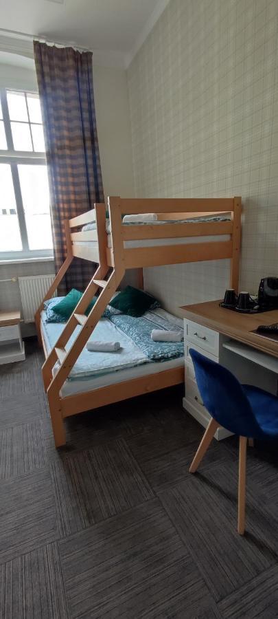 Hostel Night O'Clock Ополе Екстер'єр фото